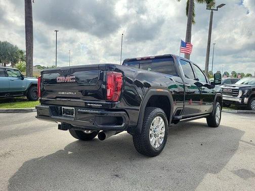 2023 GMC Sierra 2500 Denali