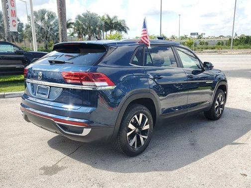 2022 Volkswagen Atlas Cross Sport 2.0T SE