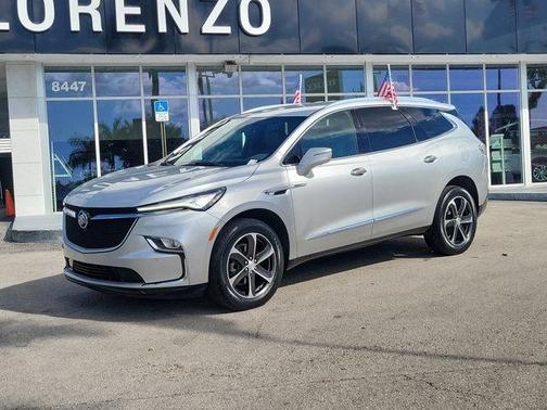 2022 Buick Enclave Essence