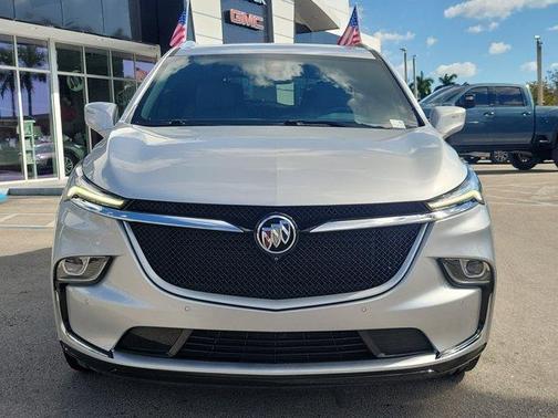 2022 Buick Enclave Essence