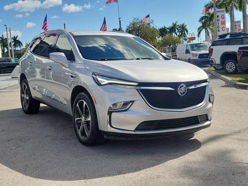 2022 Buick Enclave Essence
