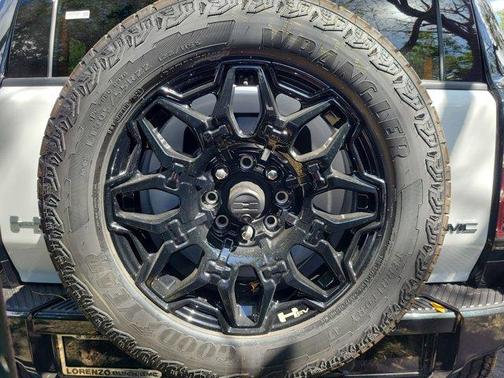 2025 GMC HUMMER EV SUV 2X