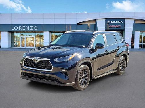 Midnight Black Metallic 2023 Toyota Highlander LE