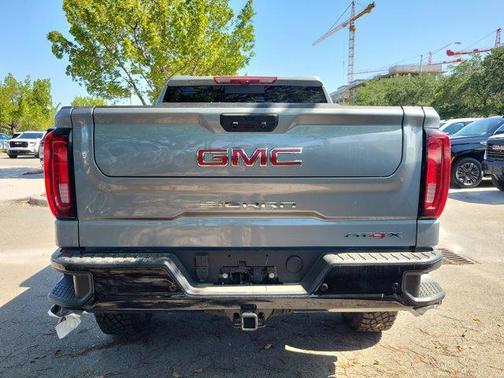 2025 GMC Sierra 1500 AT4X