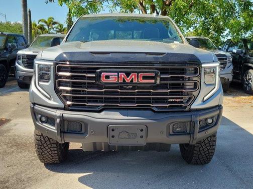 2025 GMC Sierra 1500 AT4X