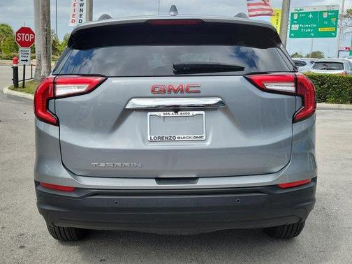 2024 GMC Terrain SLE