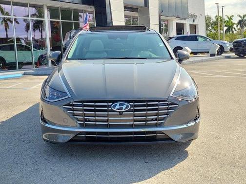 2023 Hyundai SONATA Hybrid Limited