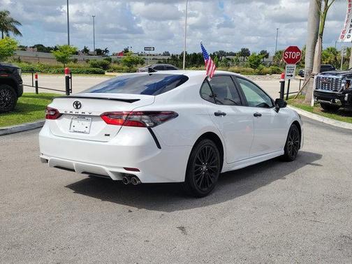 White 2022 Toyota Camry SE