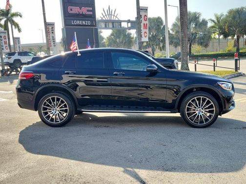 2022 Mercedes-Benz GLC 300 4MATIC Coupe