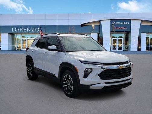 Summit White 2024 Chevrolet Trailblazer LT