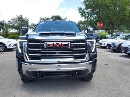 2025 GMC Sierra 2500 SLT