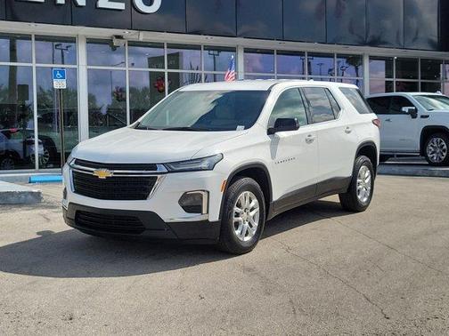 Summit White 2023 Chevrolet Traverse LS