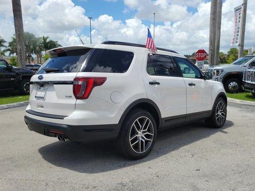 2019 Ford Explorer sport