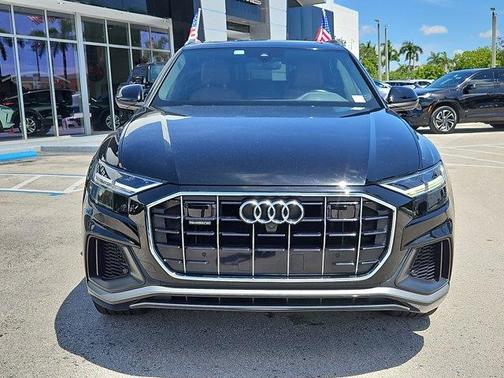 2020 Audi Q8 55 Premium Plus