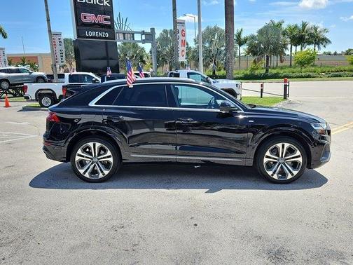 2020 Audi Q8 55 Premium Plus