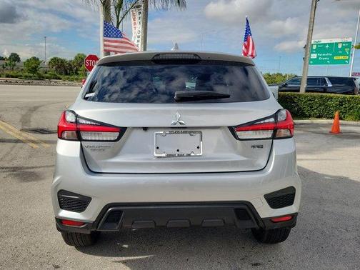 2025 Mitsubishi Outlander Sport LE