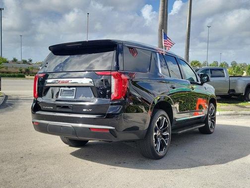 2022 GMC Yukon SLT