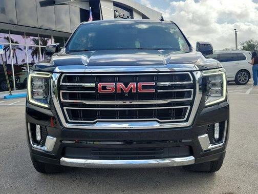 2022 GMC Yukon SLT