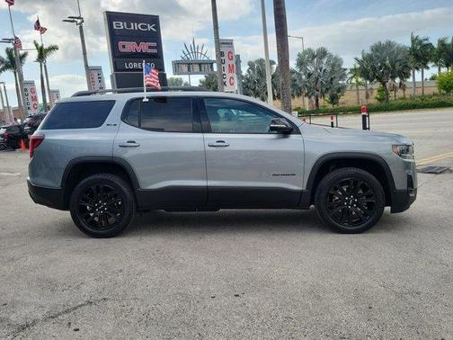 2023 GMC Acadia SLE