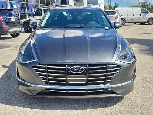 2022 Hyundai SONATA SE