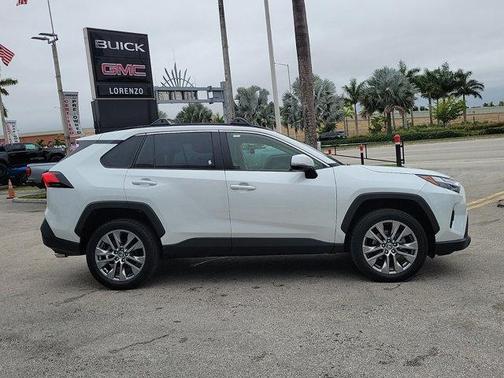 2023 Toyota RAV4 XLE Premium