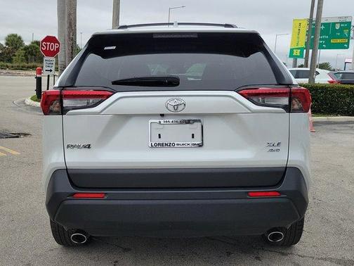 2023 Toyota RAV4 XLE Premium