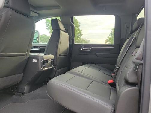 2026 GMC Sierra 2500 SLT