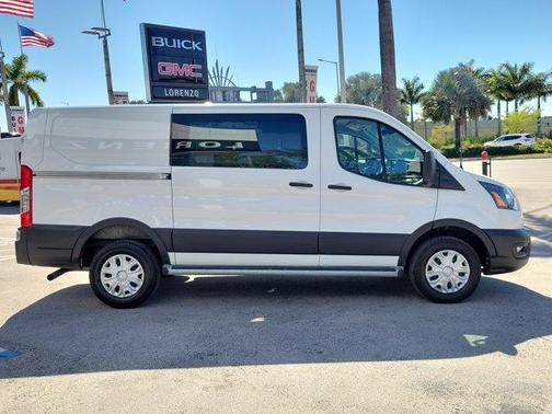 2024 Ford Transit-250 