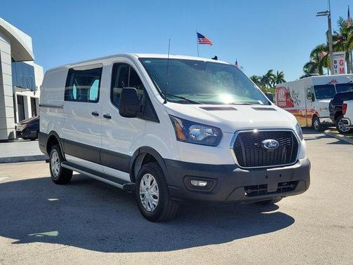 2024 Ford Transit-250 