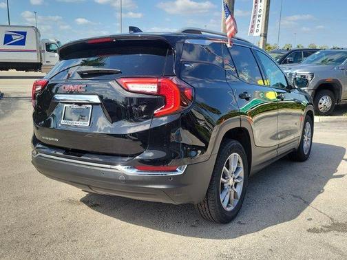 2022 GMC Terrain SLT
