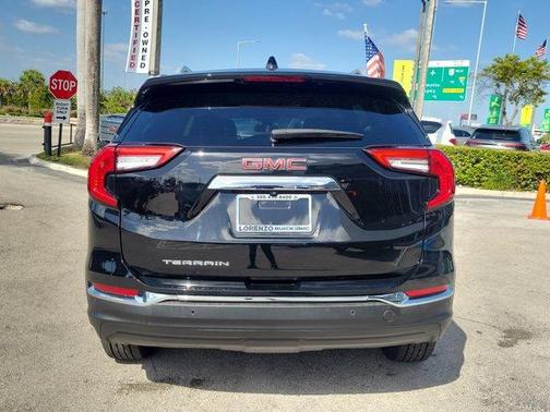 2022 GMC Terrain SLT