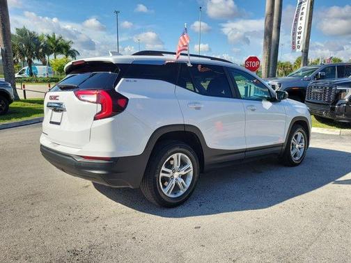 2024 GMC Terrain SLE