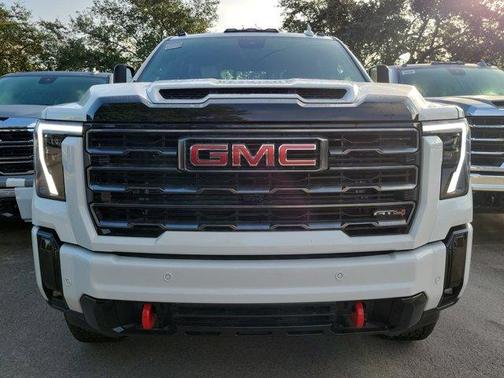 2025 GMC Sierra 2500 AT4