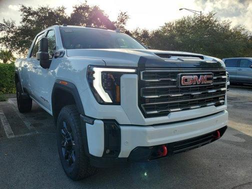 2025 GMC Sierra 2500 AT4