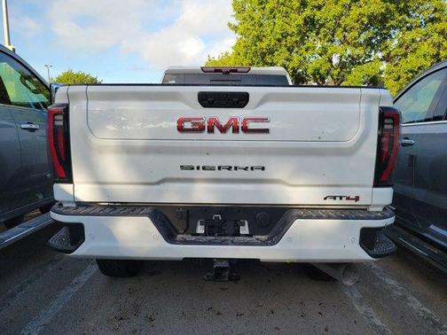 2025 GMC Sierra 2500 AT4