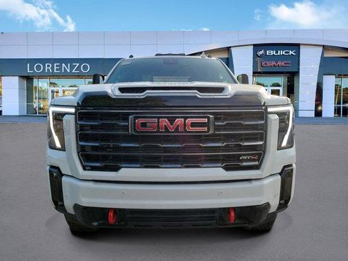 2025 GMC Sierra 2500 AT4
