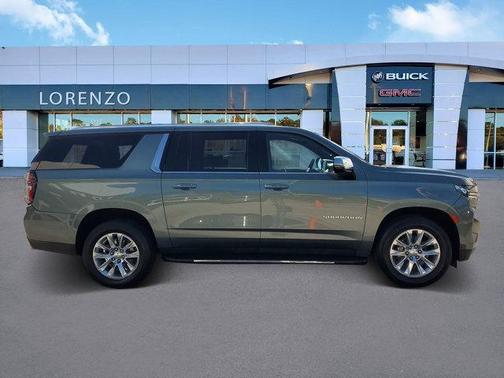 2023 Chevrolet Suburban Premier