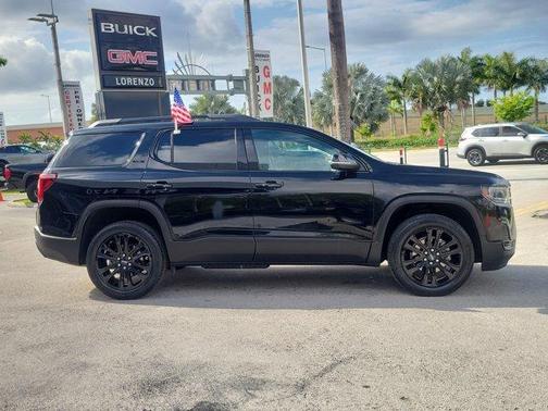 2022 GMC Acadia SLE