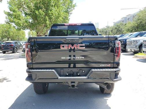 2025 GMC Sierra 2500 AT4