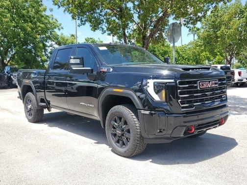 2025 GMC Sierra 2500 AT4