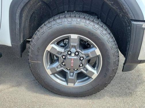 2025 GMC Sierra 2500 SLT