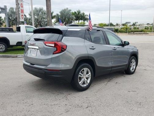 2023 GMC Terrain SLE