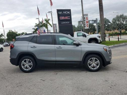 2023 GMC Terrain SLE