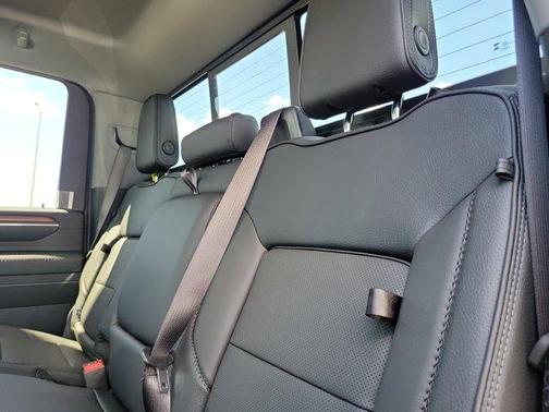 2025 GMC Sierra 3500 Denali