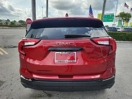 2023 GMC Terrain SLE