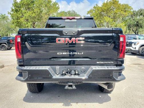 2025 GMC Sierra 2500 Denali