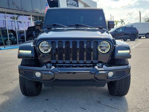 2022 Jeep Gladiator Overland