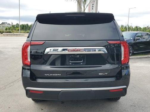 2021 GMC Yukon XL SLT