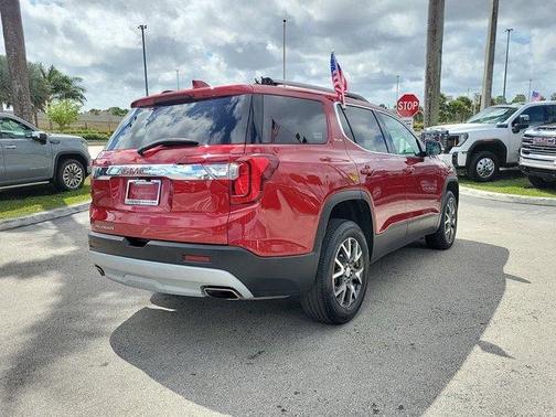 2022 GMC Acadia SLE