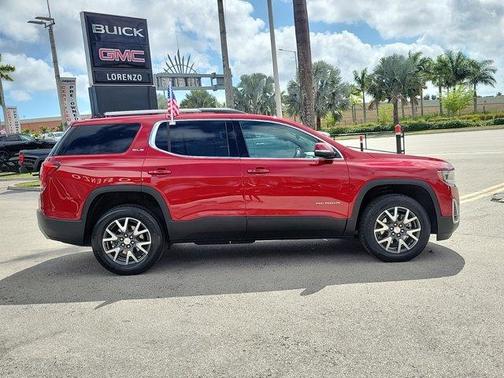 2022 GMC Acadia SLE